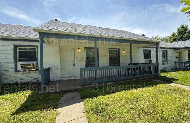 $750 - 2 bed 2 bath - Duplex photos photos