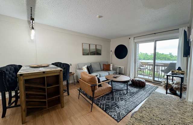 144 Treetop Circle Gallery 2