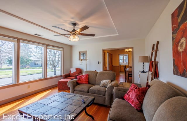 417 N Oakdale - 417 North Oakdale Avenue, Medford, OR 97501