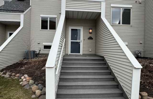 AVAILABLE June 1st! Spacious and Updated 2 Bedroom, 1.5 Bathroom Townhome photos photos