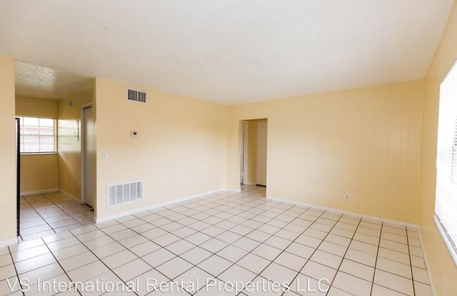 1627 W Oak Ridge Rd Apt D Gallery 4