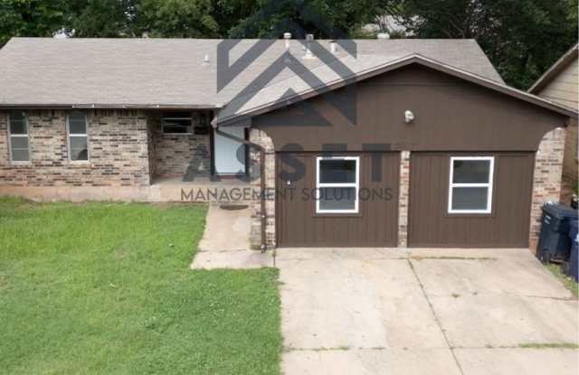 Cute 5 Bedroom House! photos photos