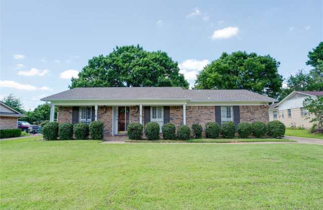 615 Oxford Drive photos photos