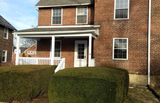 3BR End-Unit Townhome Available! - 1138 Arcadia Street, Bethlehem, PA 18018