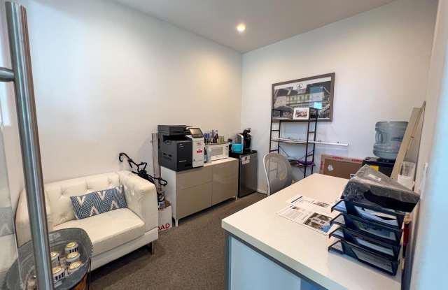 32 Hub Lane photos photos