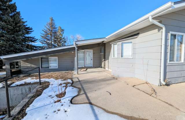 Large and Unique home in Castle Rock! Gallery 4