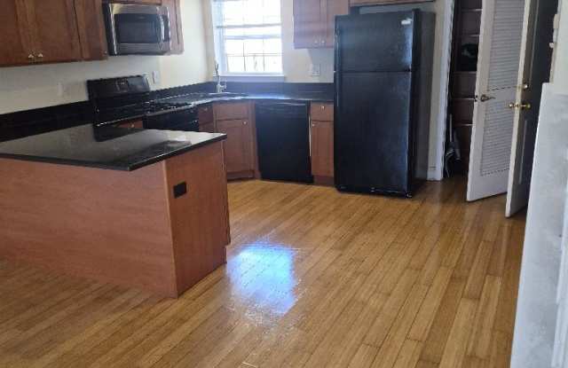 1845 North 18th Street - 1 Gallery 1