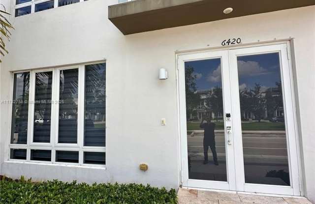 6420 NW 104th Path photos photos