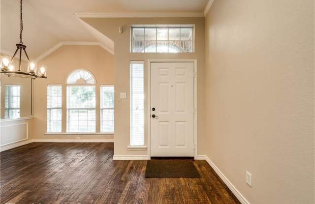 10802 Tree Shadow Lane Gallery 3