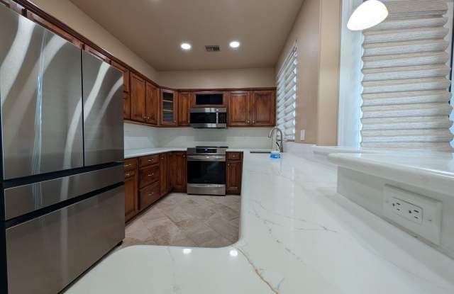 3 Bedroom 3.5 Bathroom Cave Creek Rancho Verde Del Rio Townhouse Gallery 4