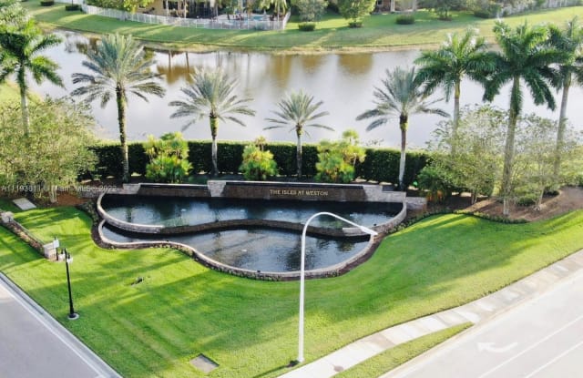 4486 W Whitewater Ave - 4486 West Whitewater Avenue, Weston, FL 33332