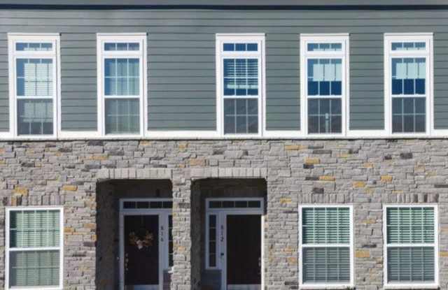 812 Kinzer Avenue - 812 Kinzer Avenue, Carmel, IN 46032