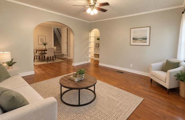 2109 N Rosewood Ave - 3 Bed Home Near Ball State with Basement, Garage & Large Backyard Gallery 3