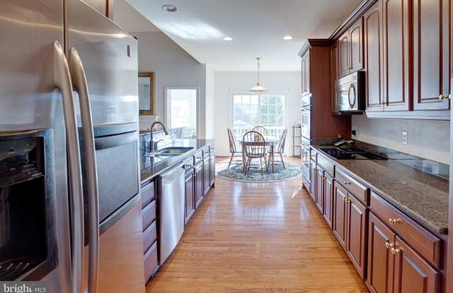 5981 PINEY GROVE WAY Gallery 3