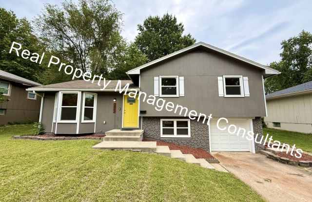 Charming 3 Bed Home with Modern Updates in Grandview photos photos