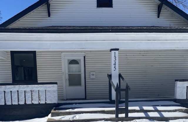 1345 S Water St | Wichita KS 67213 - 1345 South Water Street, Wichita, KS 67213