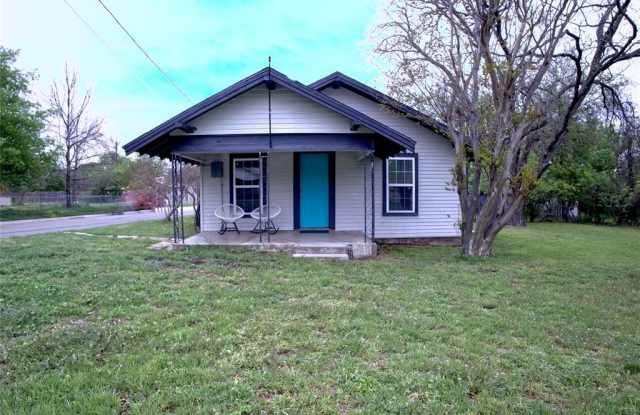 501 Eureka Street photos photos
