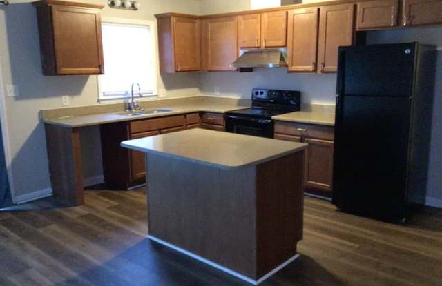 Freshly Updated 3-Bedroom Home in South Raleigh Gallery 4