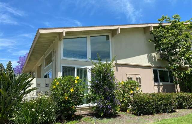 137 Avenida Majorca - 137 Avenida Majorca, Laguna Woods, CA 92637