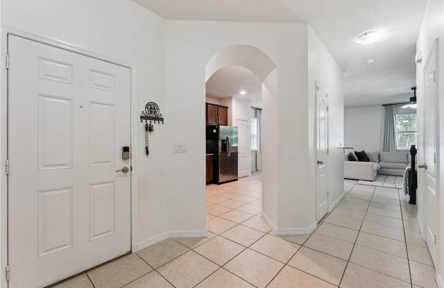 1356 SCARLET OAK LOOP Gallery 3