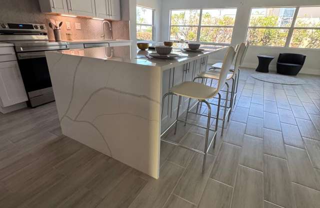 400 Capri Blvd photos photos