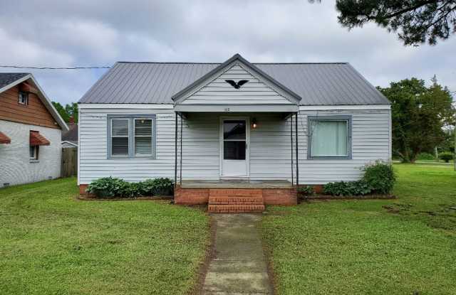 Charming 2BR/1BA Home with Bonus Space photos photos
