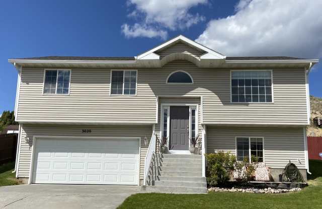 3020 Silverfield Way photos photos