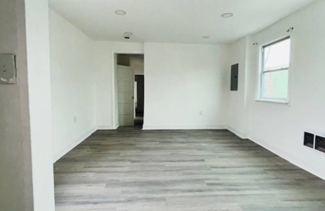 2029 East Tioga Street - 2 Gallery 3