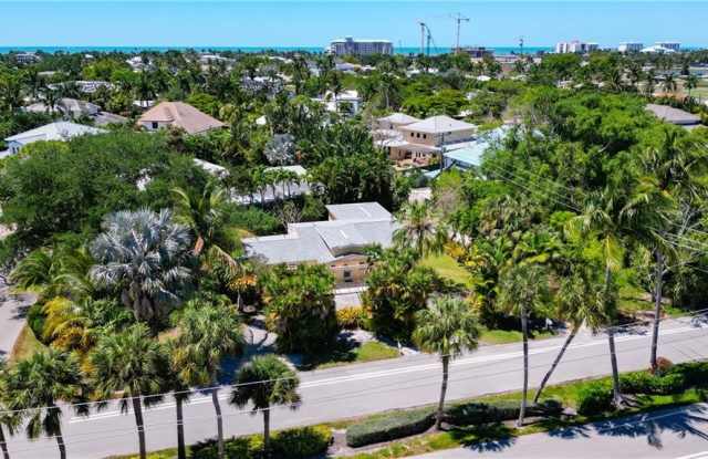 671 7th - 671 7th Street North, Naples, FL 34102