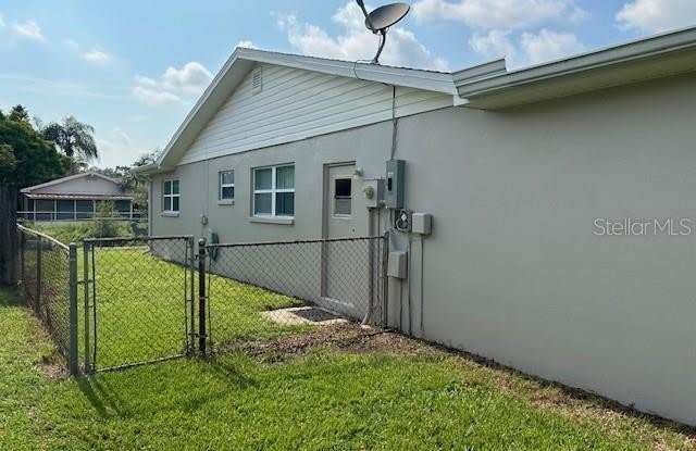 1404 SANDALWOOD DRIVE Gallery 4