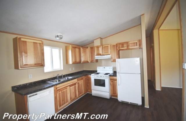 Discover this Recently Upgraded 3 Bed 2 Bath Modular House! photos photos