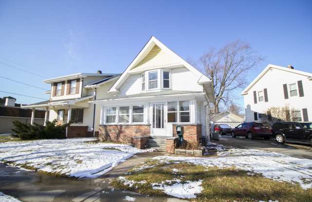 4015 Eastway St photos photos