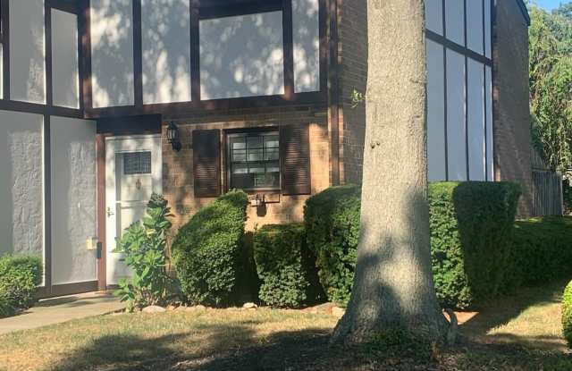 63 Apple Drive Gallery 1