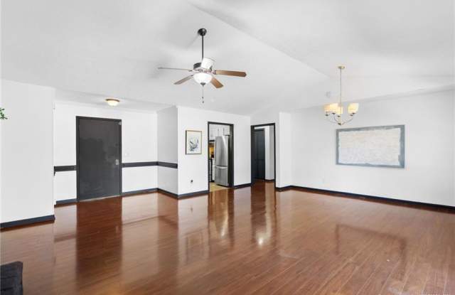 7016 Trevor Lane Gallery 4