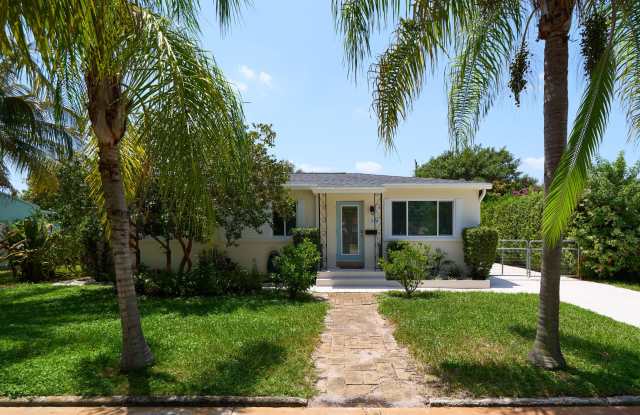 222 Bayberry Drive Gallery 4