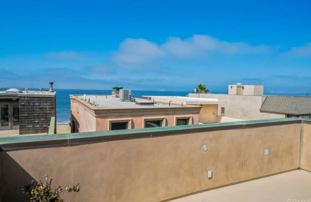 106 Surfside Ave - 106 Surfside Avenue, Seal Beach, CA 92649