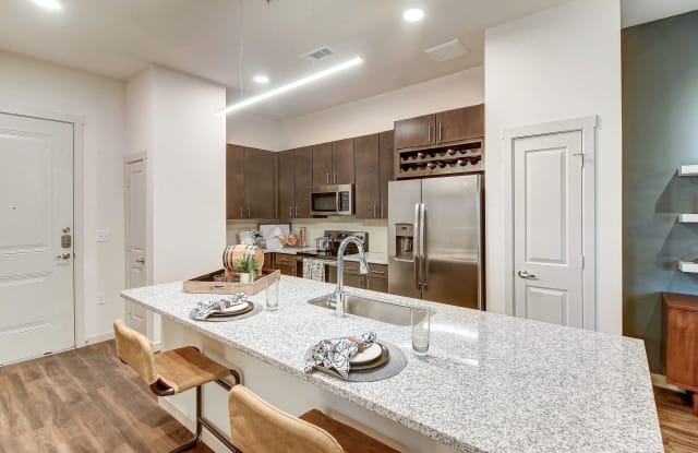 OXLY Apartments Gallery 4