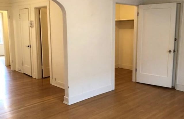 315 12th Ave E. Gallery 4