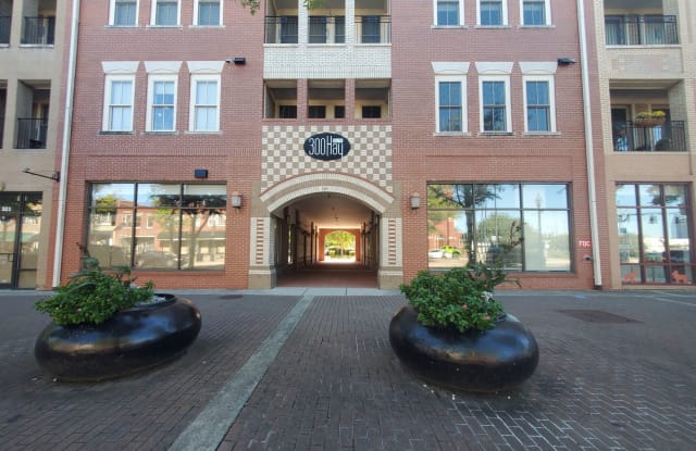 325-304 Hay Street - 325 Hay St, Fayetteville, NC 28301