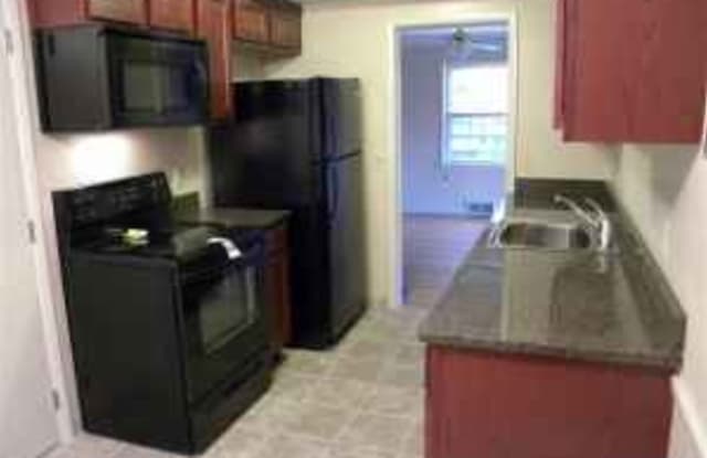 2586 warrensville center rd - down - 2586 Warrensville Center Road, University Heights, OH 44118