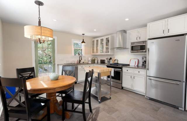 512 Garcia St photos photos
