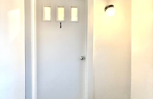 473 Wilbur Ave photos photos