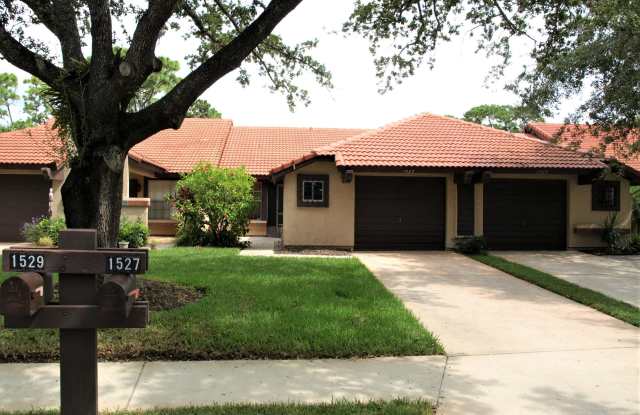 1527 Waldorf Circle NE Gallery 1