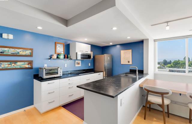 2550 Dana St Apt 5F Gallery 1