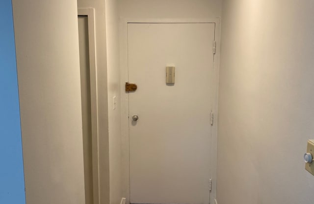 4600 Connecticut Avenue Condos Gallery 2