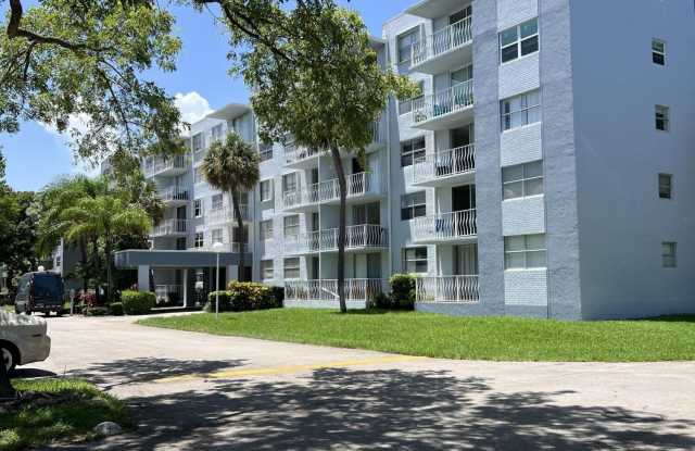 480 Executive Center Drive Gallery 1