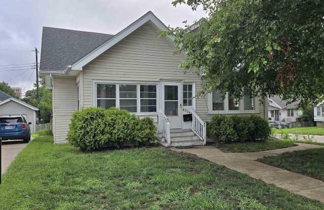 4204 Pacific St, Omaha, NE 681051 photos photos
