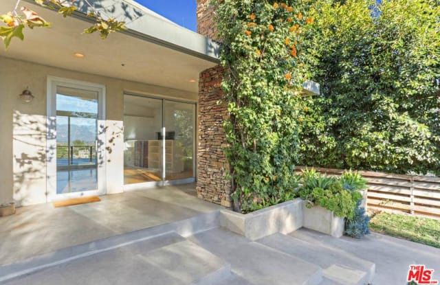 582 West AVENUE 46 - 582 West Avenue 46, Los Angeles, CA 90065