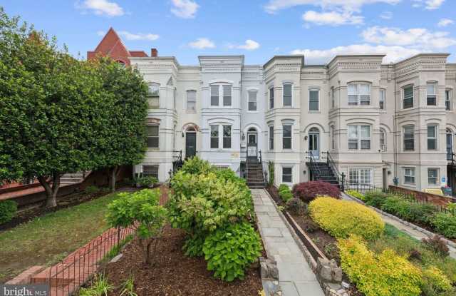 311 MASSACHUSETTS AVE NE photos photos