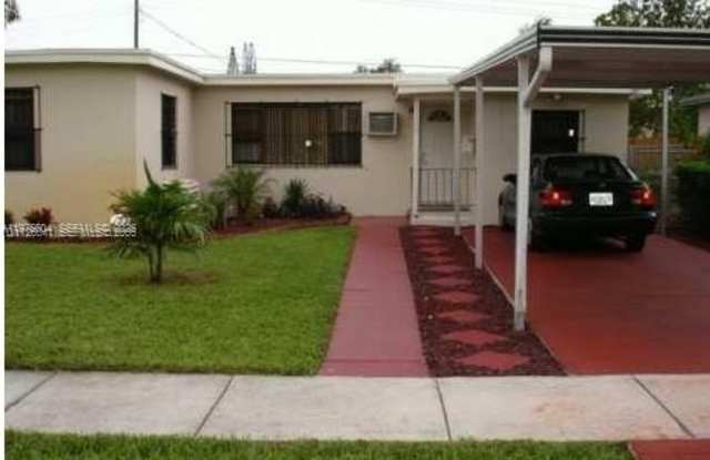 1590 NE 161st St photos photos